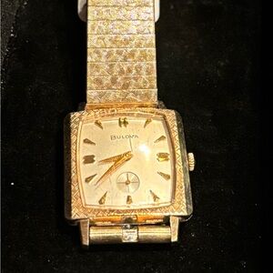 Vintage Rare Bulova Vintage Senator M5 10RGP  17 Jewels 11AL